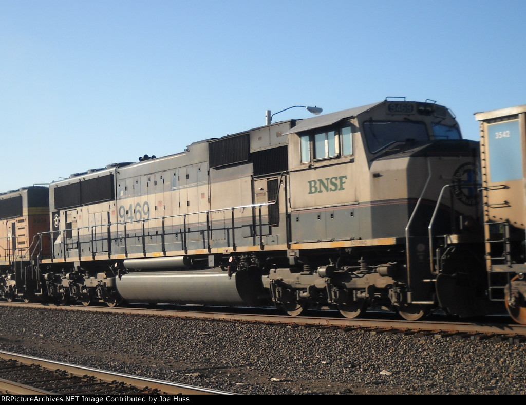 BNSF 4377 East